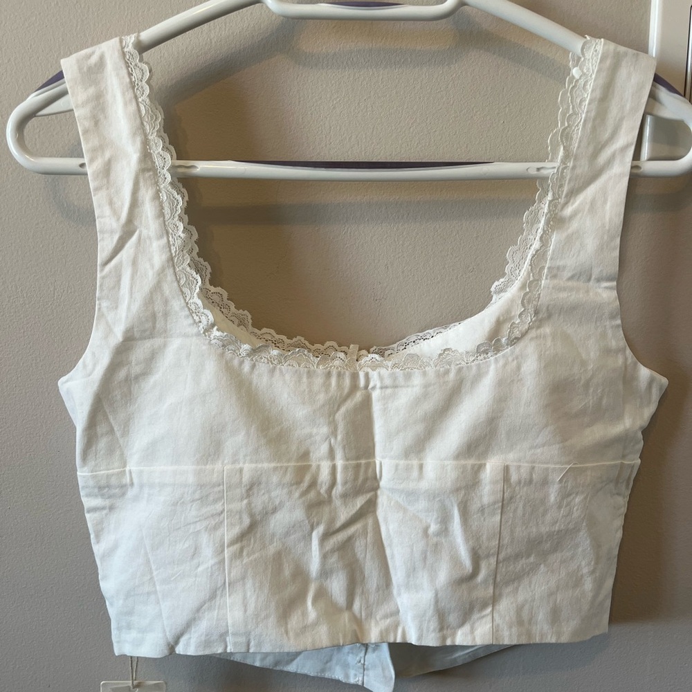 Commense Lace Trim Button Up Tank Top - Picture 2 of 8